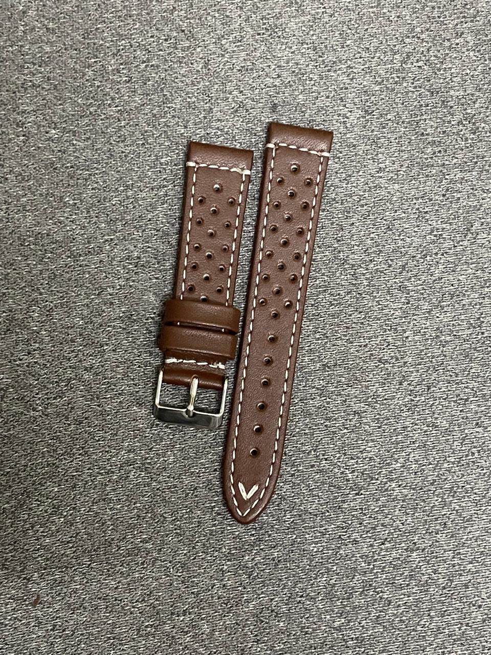 Brown genuine leather racing watch strap with perforated holes and white stitching – 20mm smooth leather band with stainless steel buckle