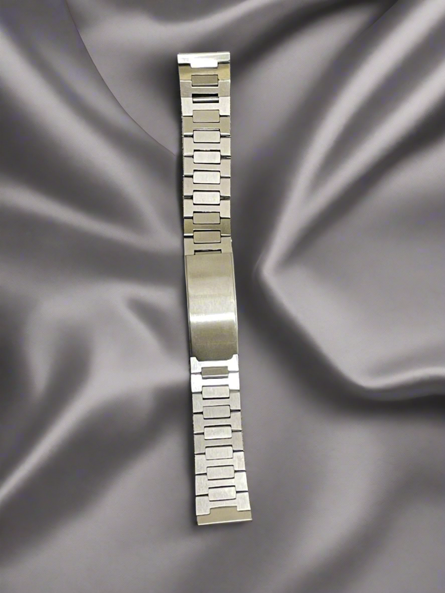 Vintage Matte Oyster-Style Stainless Steel Watch Bracelet – 18mm
