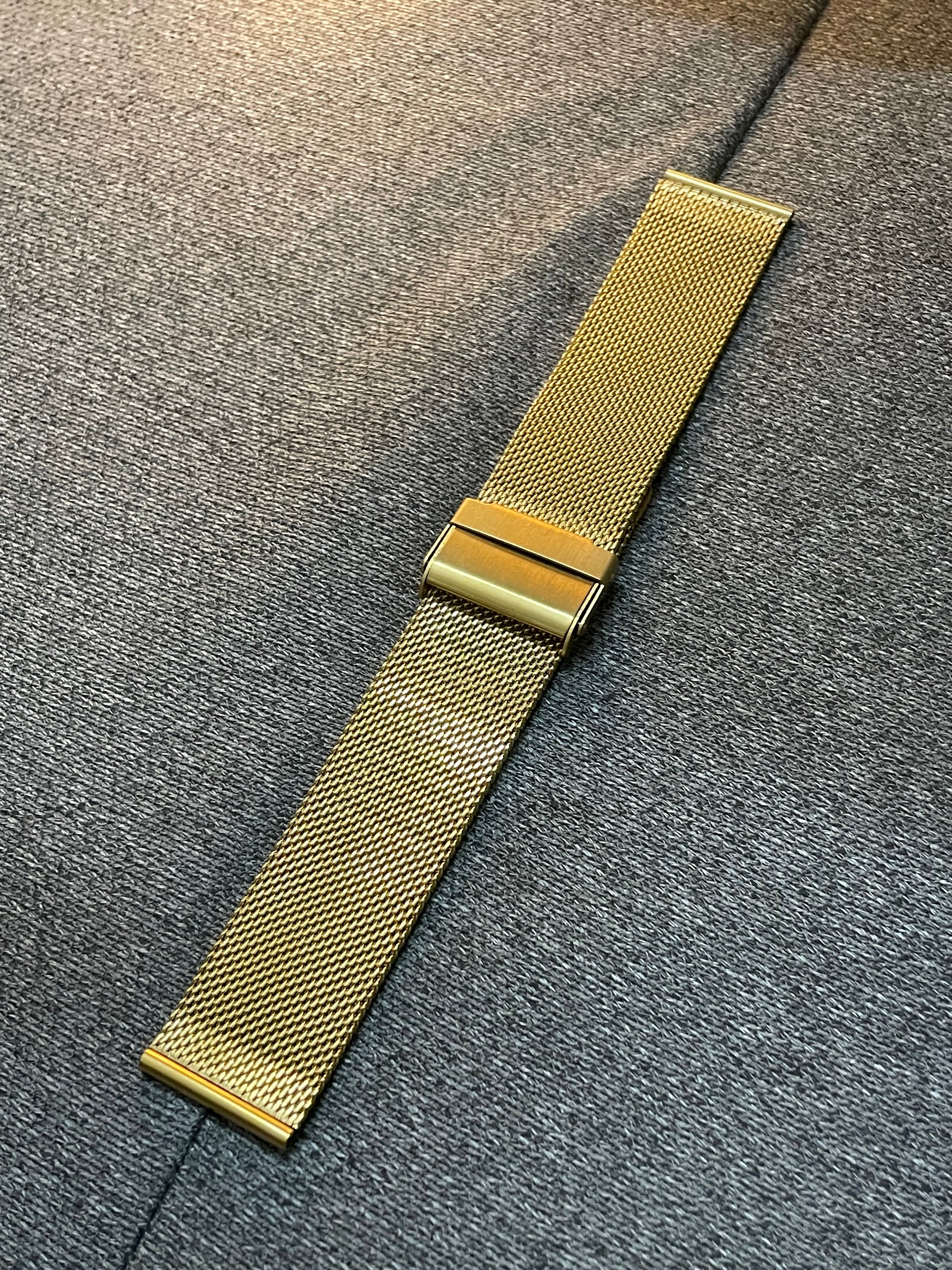 Gold mesh stainless steel watch bracelet with adjustable clasp – Milanese loop style – 18mm, 20mm, 22mm